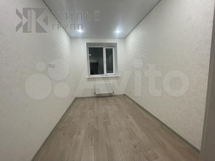 2-к. квартира, 67,5 м², 2/4 эт.
