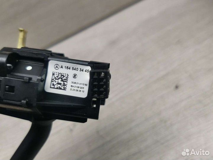 Подрулевой переключатель Mercedes M W164