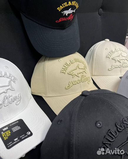 Разнообразие кепок Paul Shark для спорта