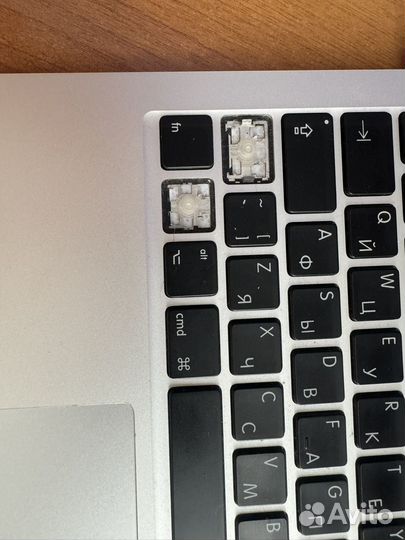 Apple MacBook Air (11-inch, Mid 2012)