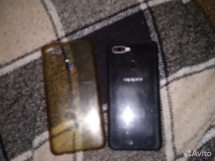 Телефон