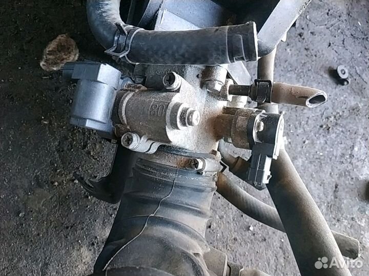 Дроссельная заслонка Hyundai Elantra 2008 год