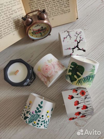 Свеча соевая в гипсовом подсвечнике