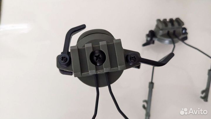 Адаптер для тактических наушников на шлем