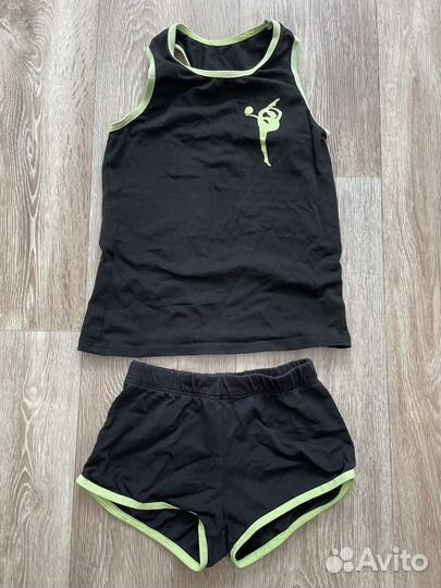 Костюмы для художественной гимнастики и танцев