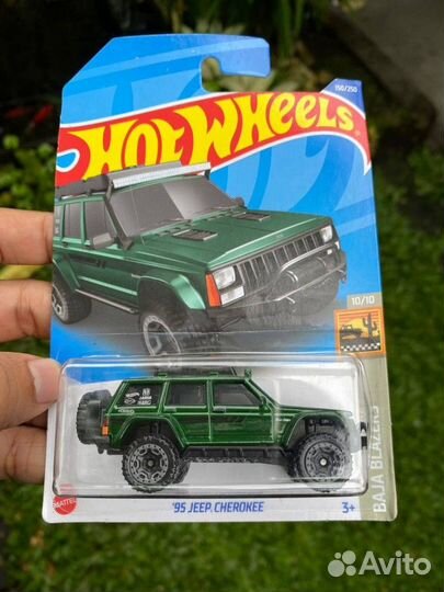 Hot Wheels 95 Cherokee