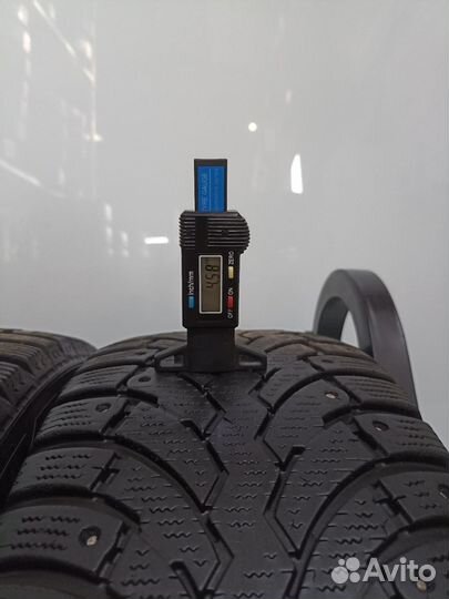 Formula Ice 215/65 R16