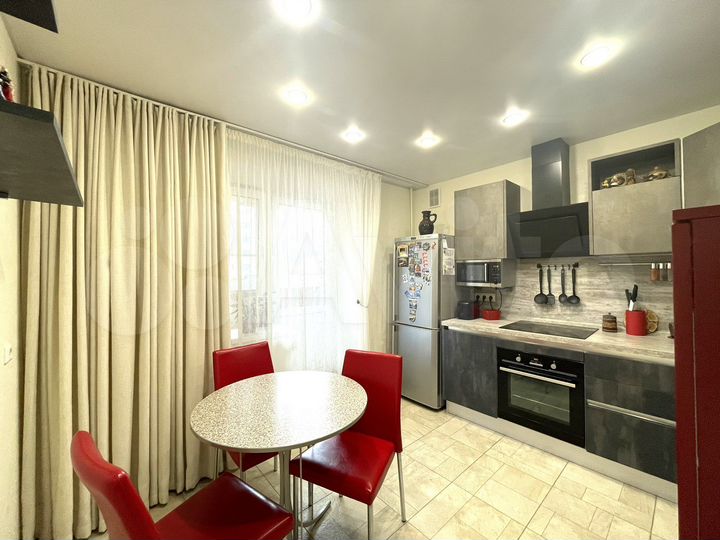 3-к. квартира, 75 м², 1/10 эт.