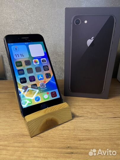 iPhone 8, 64 ГБ