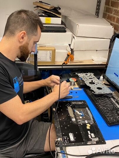 Ремонт электроники (от смартфонов до компьютеров)