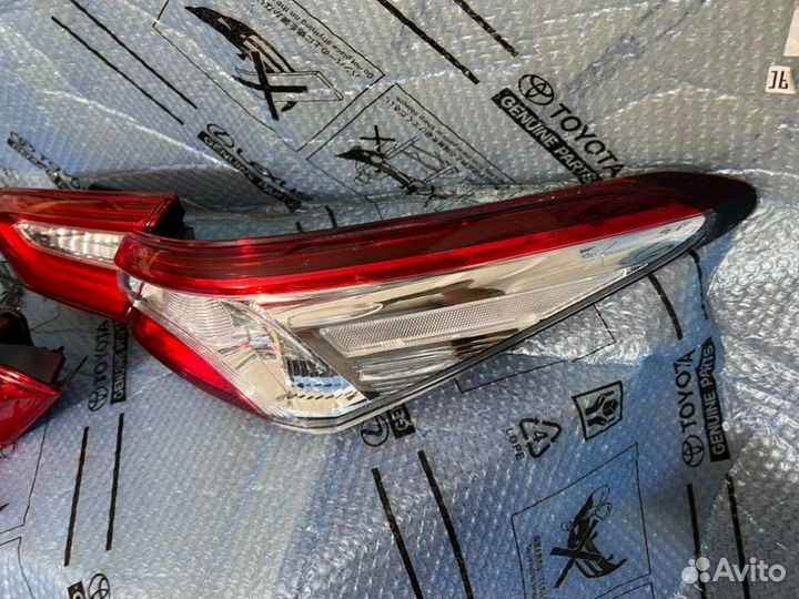 Фонари Toyota Camry 70 2018-2022