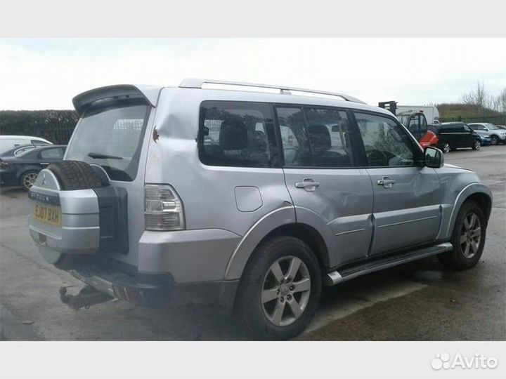 Разбор на запчасти Mitsubishi Pajero 2006-2011