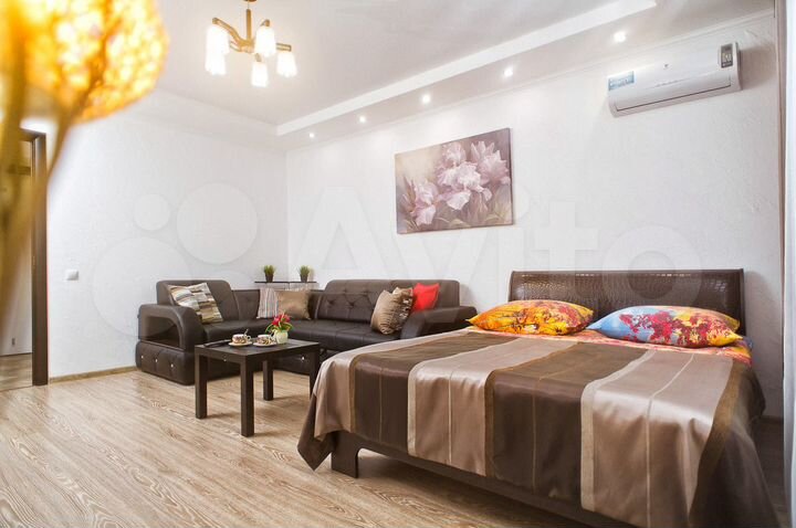 2-к. квартира, 60 м², 1/14 эт.