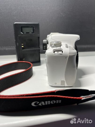 Фотоаппарат canon 100d