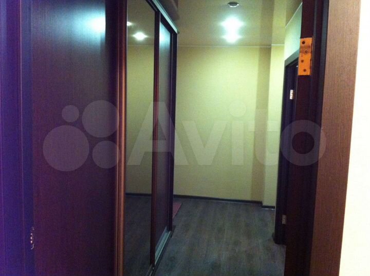 2-к. квартира, 59 м², 8/10 эт.