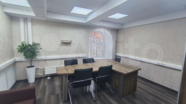 Офис c отдельным входом, 131 м²