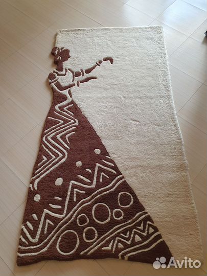 Ковёр шерстяной с оригинальным принтом