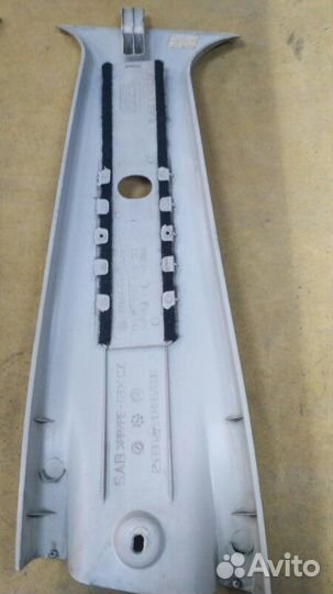 Обшивка средней стойки передняя Skoda Octavia Tour