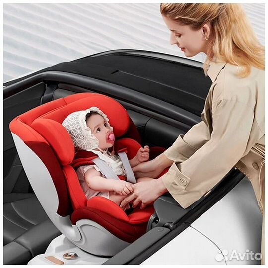 Детское автокресло qborn Child Safety Seat 360 Red