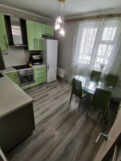 4-к. квартира, 101,8 м², 14/25 эт.