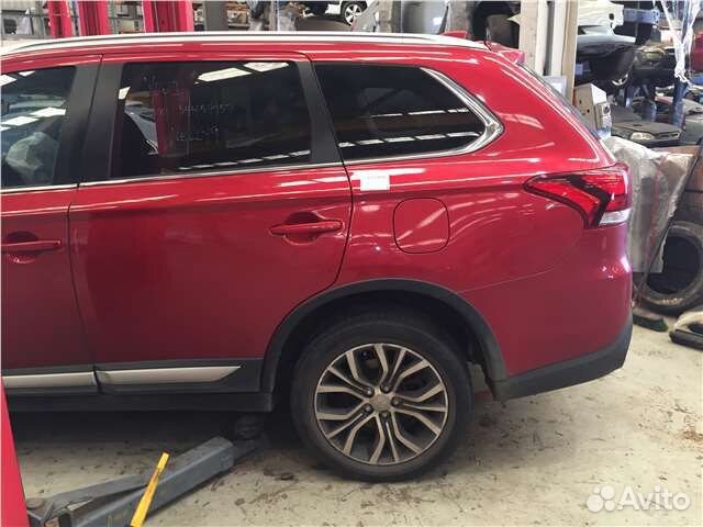Дверь передняя задняя левая Mitsubishi Outlander3