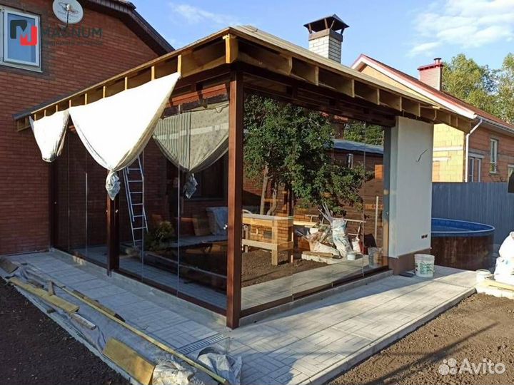 Безрамное остекление коттеджей, ресторанов, офисов