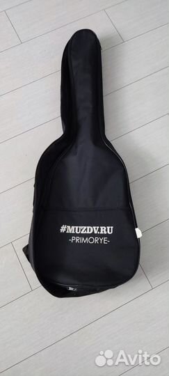 Классическая гитара yamaha c40