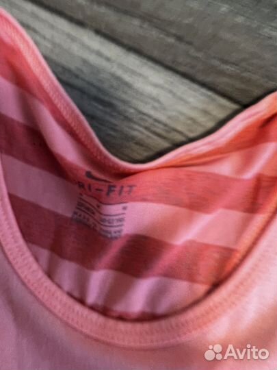 Пакетом спортивная одежда nike uniqlo