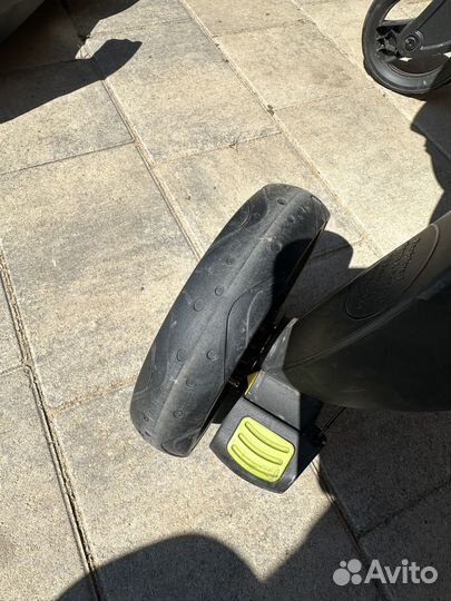 Коляска автокресло doona с базой isofix