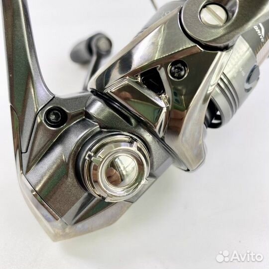 Катушка shimano (New) 24 twin power C2000S