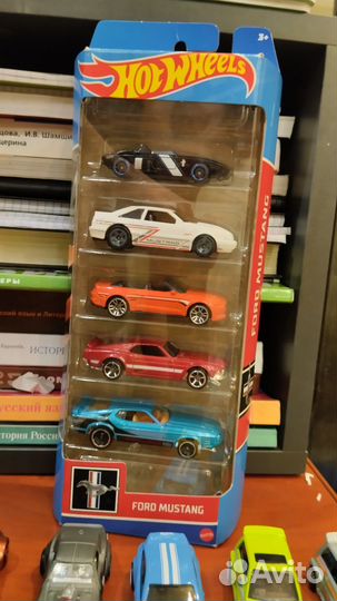Hot wheels машинки