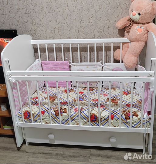 Детская кровать с маятником и ящиком bubury Baby