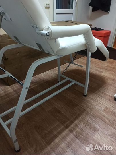 Косметологическое кресло б/у