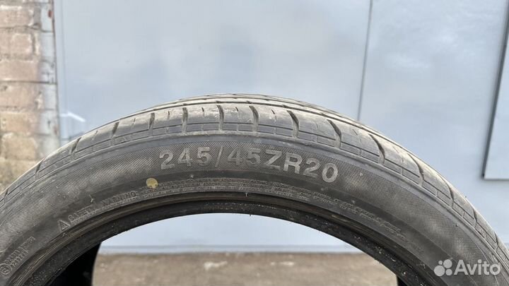 Bridgestone Alenza 001 245/45 R20