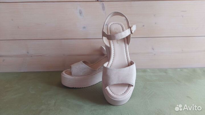 Босоножки 39-40