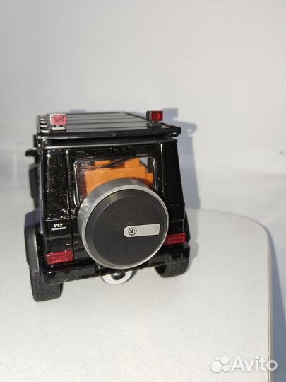 Внедорожник модель 1:22