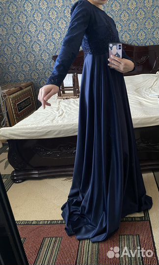 Вечернее платье