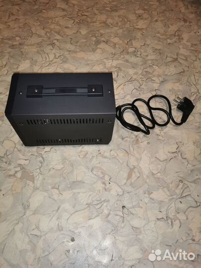 Снпт-500-Ц эра. Стабилизатор напряжения переносной