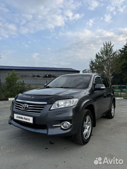 Toyota RAV4 2.0 CVT, 2011, битый, 200 000 км