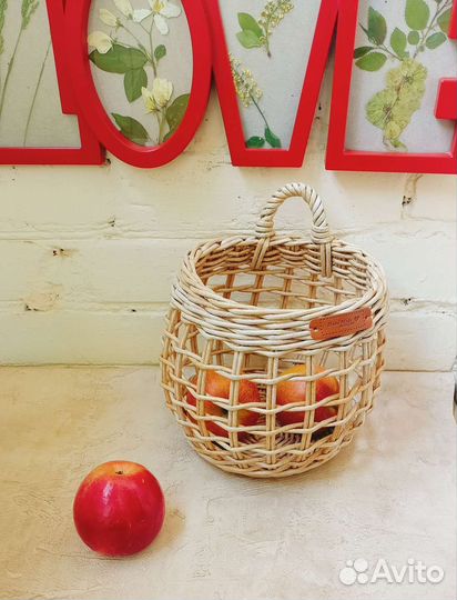 Корзина плетеная