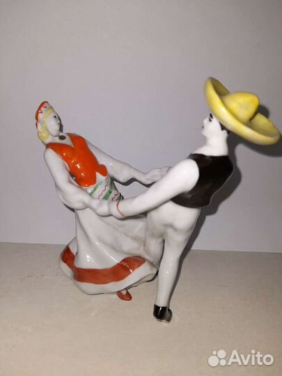 Фарфор мексиканский танец