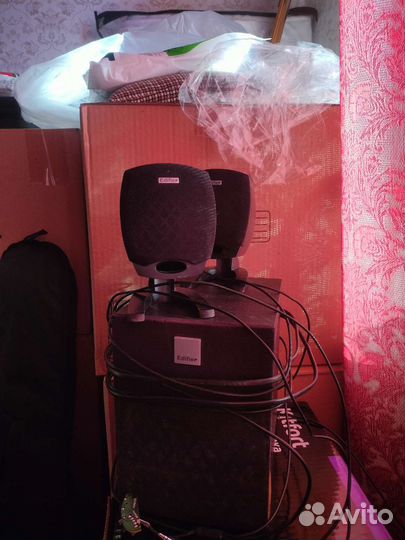 Компьютерные колонки Edifier R-102