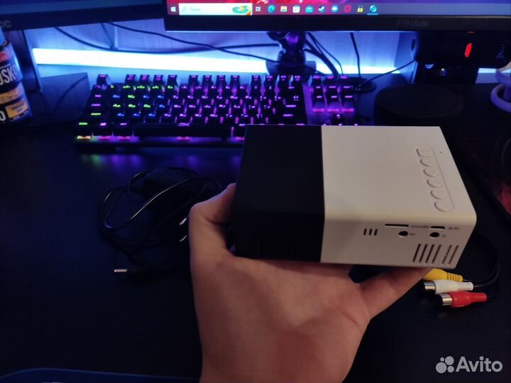 Мини проектор