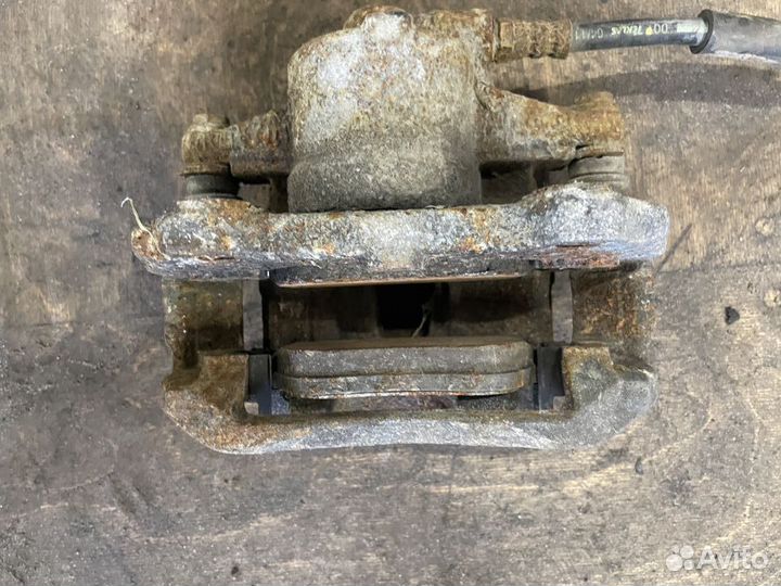 Суппорт тормозной Fiat Albea