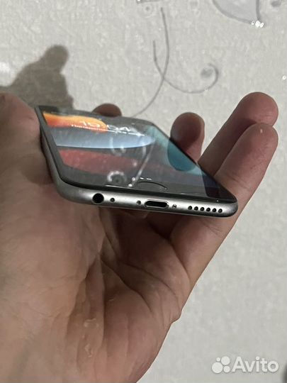 iPhone 6S, 32 ГБ