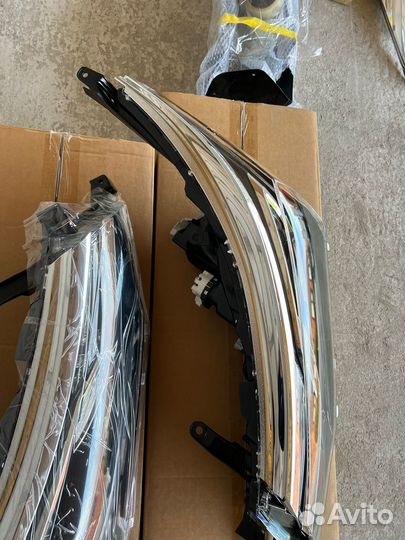 Фары передние на toyota corolla 180