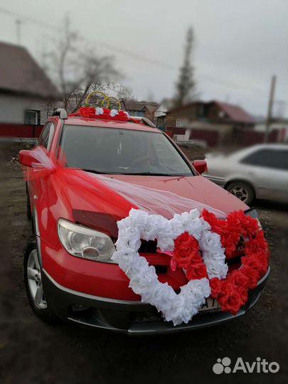 Свадебные украшения на машину