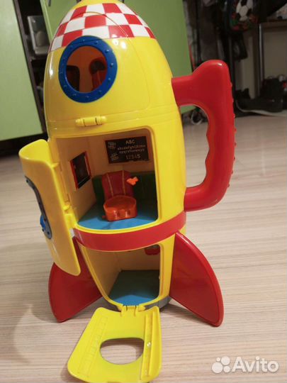 Ракета игрушка