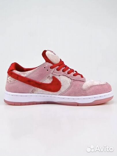 Кроссовки Nike SB Dunk Strangelove Red