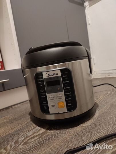 Мультиварка новая